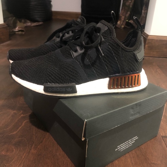 Women’s NMD R1 - Picture 3 of 3